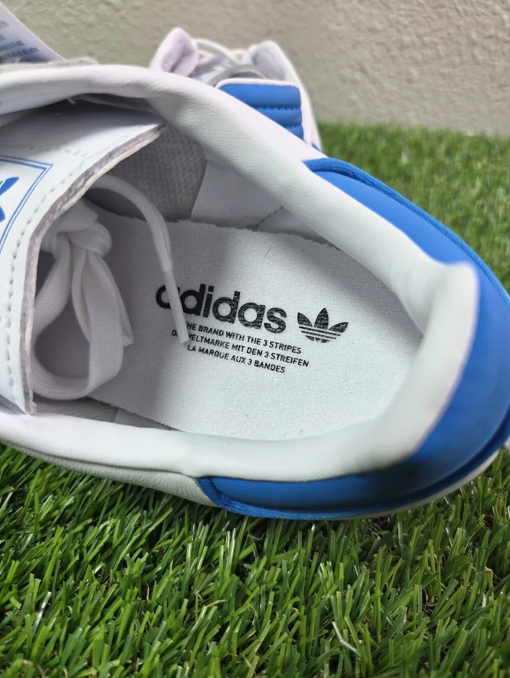 Adidas Samba J White Bright Blue Gum JQ1236 GS Size 5.5/Women's Size 7